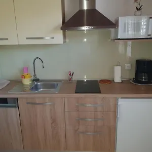 apartments-matu.primorje-gorskikotar.com/